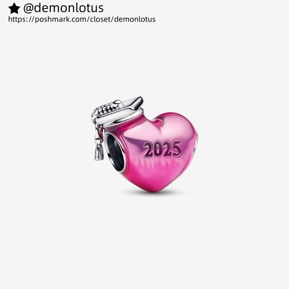 Pandora Graduation 2025 Heart Charm - Picture 1 of 6